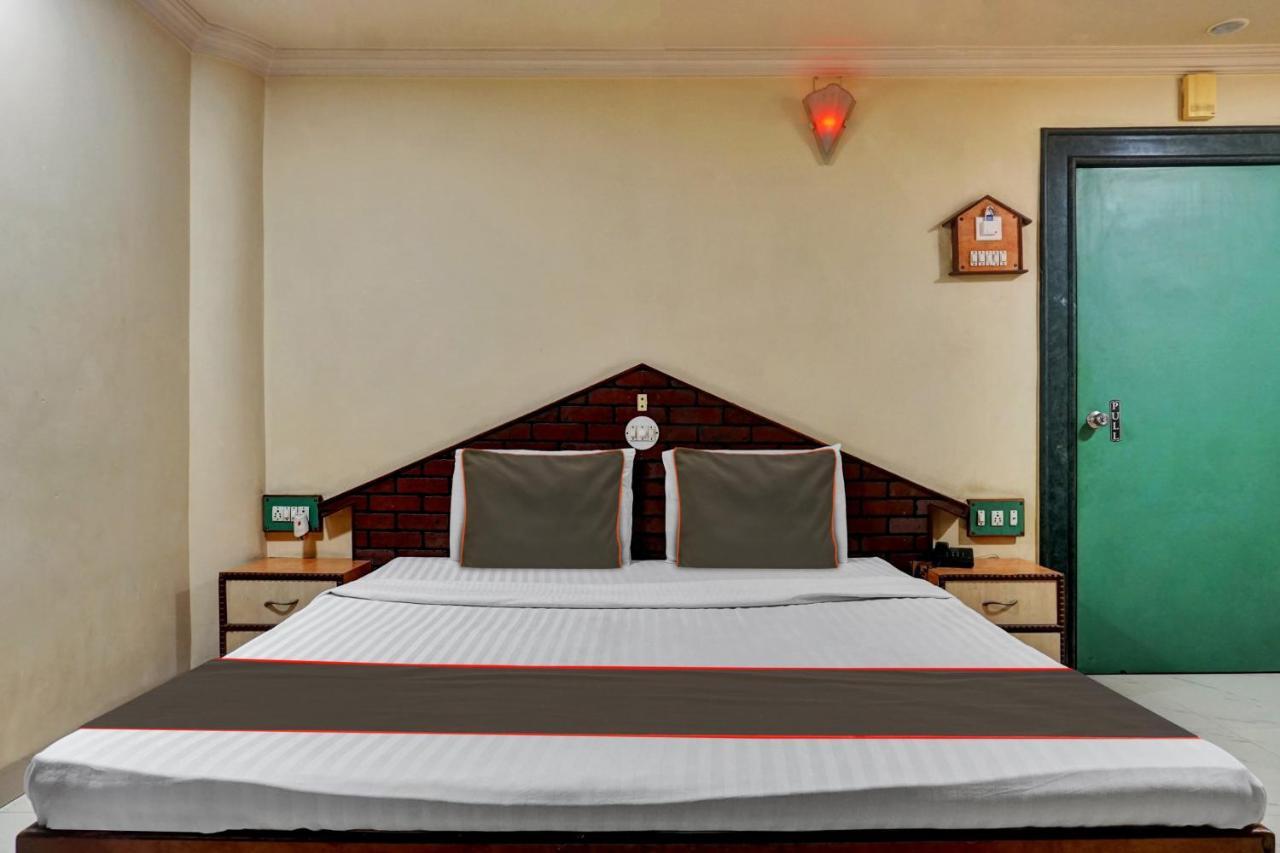 Collection O Shiv Inn 푸네 외부 사진